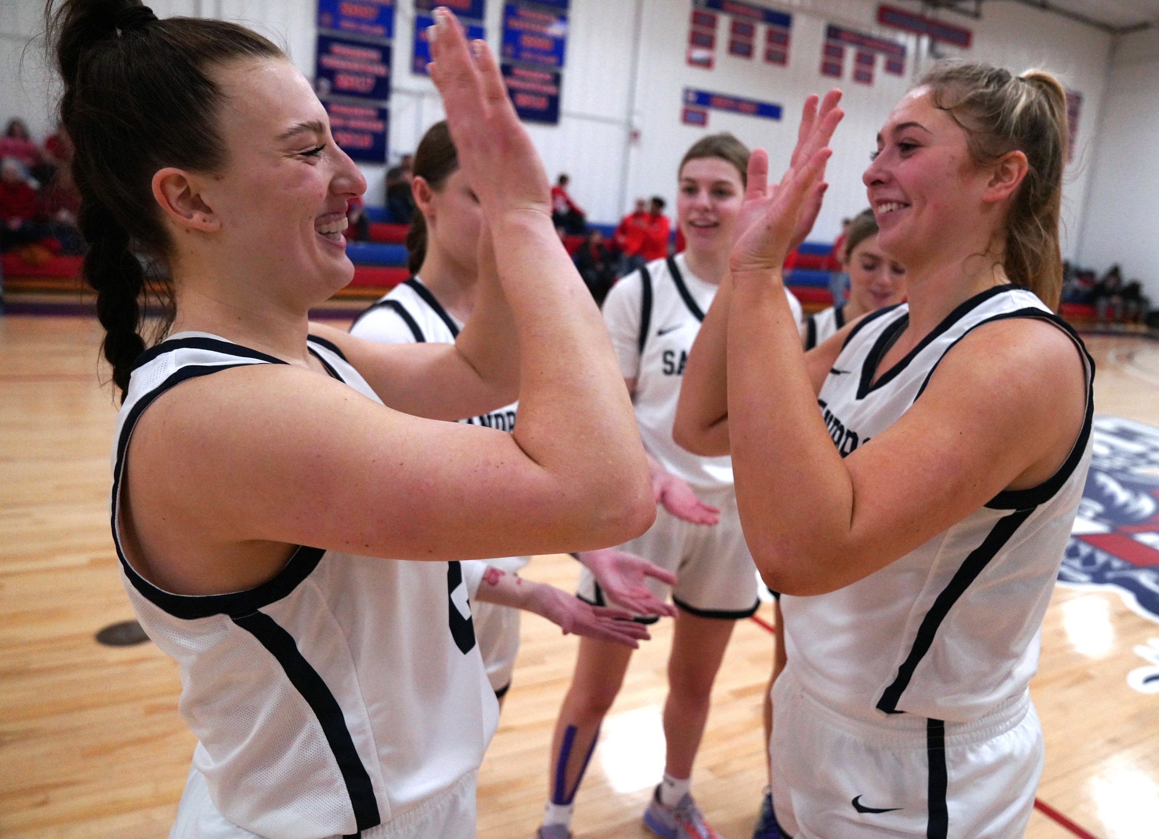 Natalie Righi (left) and Lilly Isenhour.